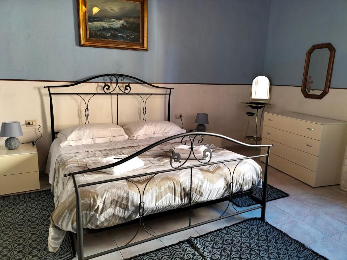 Casa Vacanze Antonella Oristano Esterno foto